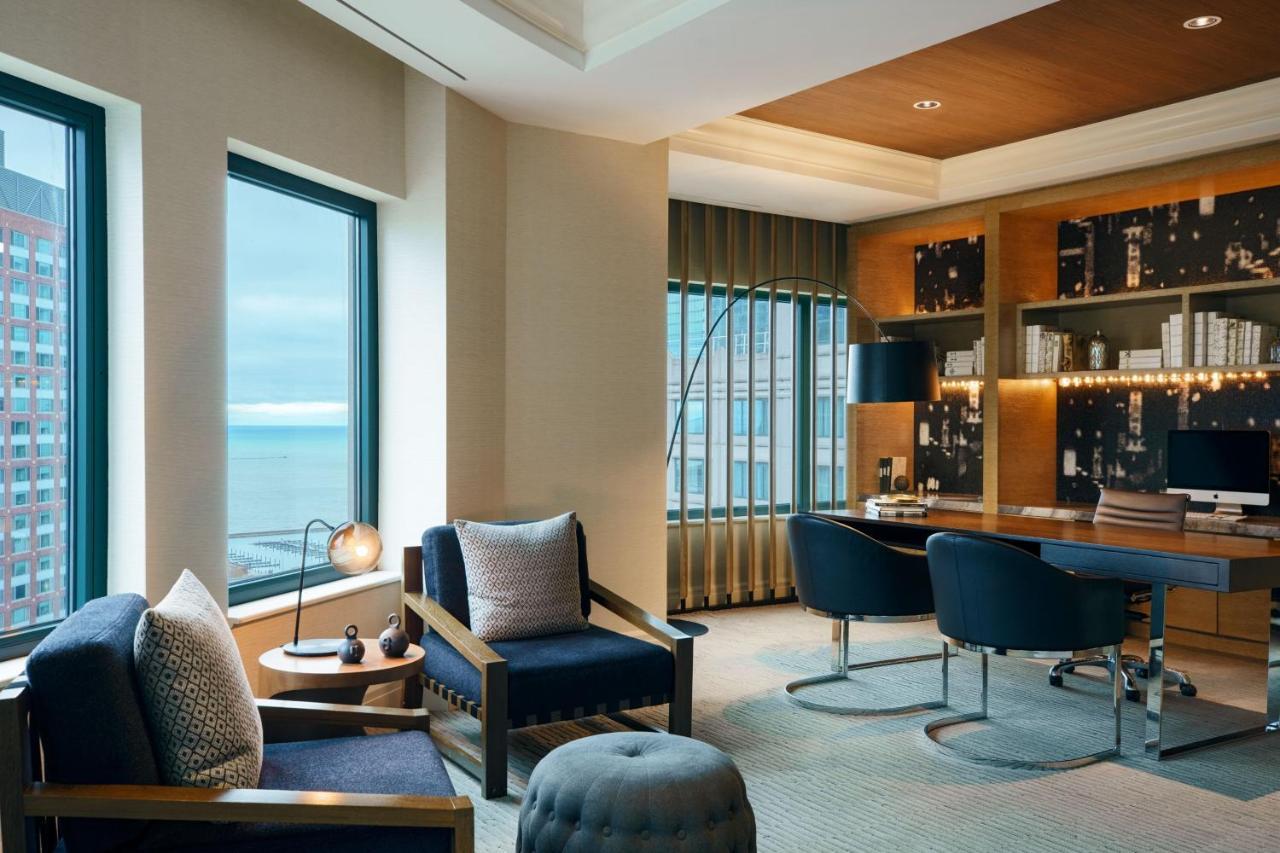Sheraton Grand Chicago Riverwalk Eksteriør billede